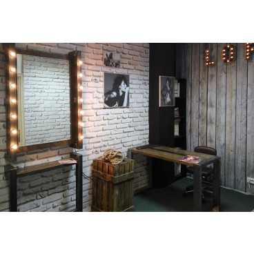 Мужское барбер зеркало Andres с подставкой и подсветкой