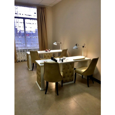 Маникюрный стол Сэнсоун